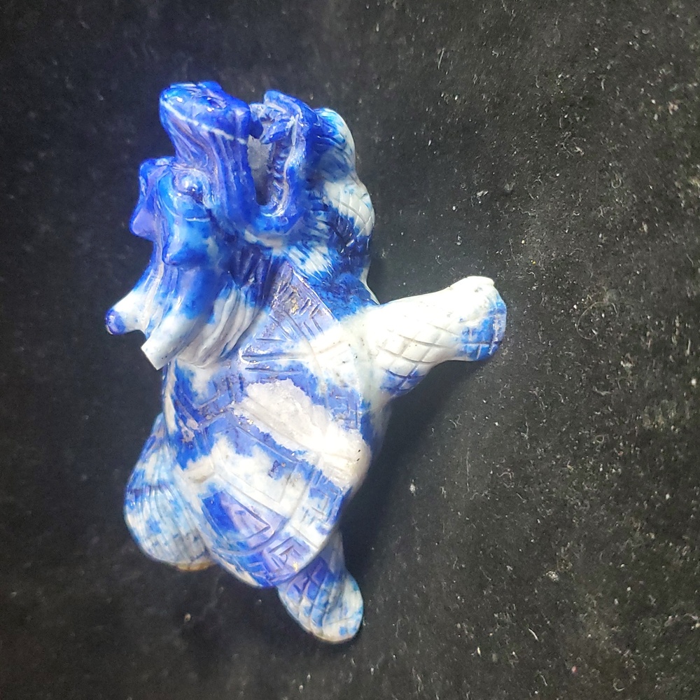 Lapis lazuli hand carved turtle figurine. GS
